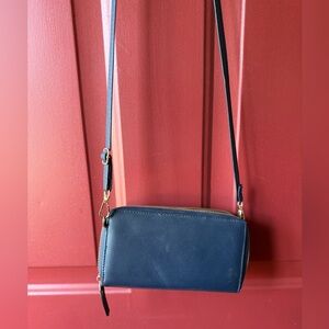 Classic Navy Crossbody Bag - Minimal Leather Design